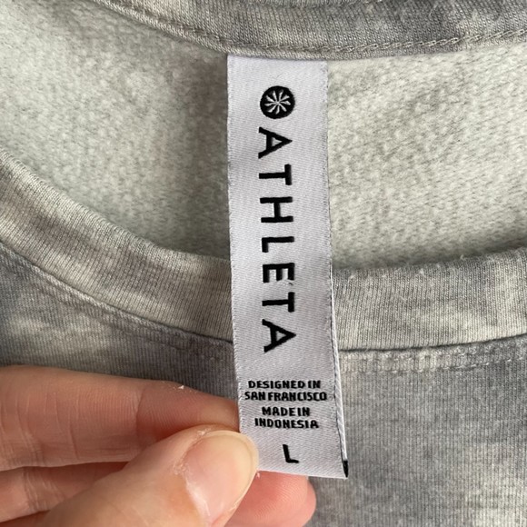 Athleta Studio to Street Print Light Gray Ladies Casual Sweatshirt, L - Picture 3 of 6
